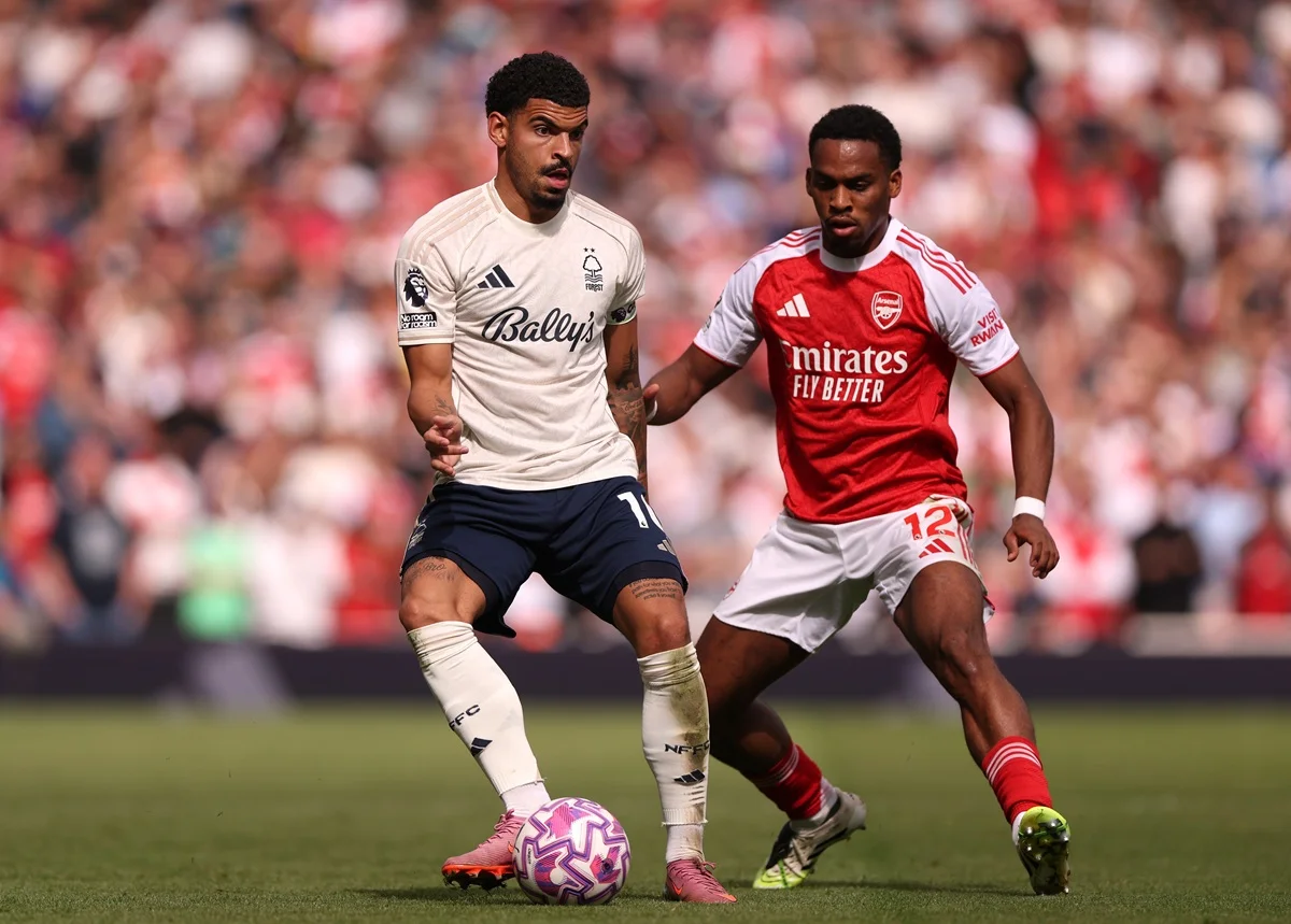 Keown Tegaskan Arsenal 💪 Tidak Bermain Jelek Usai Kritik Schmeichel - Image 3