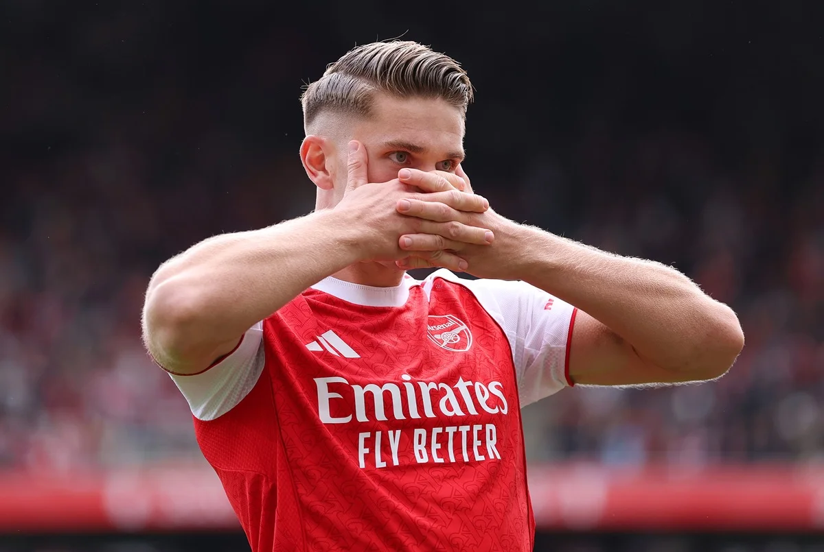 Keown Tegaskan Arsenal 💪 Tidak Bermain Jelek Usai Kritik Schmeichel - Image 2