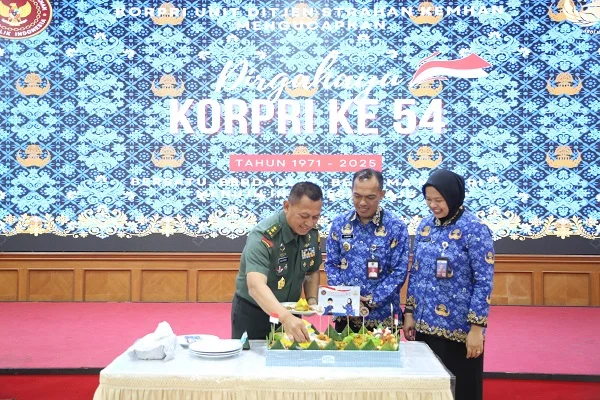 Perayaan HUT KORPRI ๐ ke-54 di Ditjen Strahan Kemhan: Syukuran dan Apresiasi Teknologi - Image 1