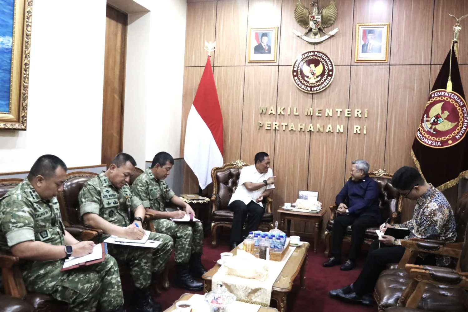 Wamenhan RI 🤝 Dubes Yunani Dorong Kolaborasi Pertahanan Strategis - Image 2