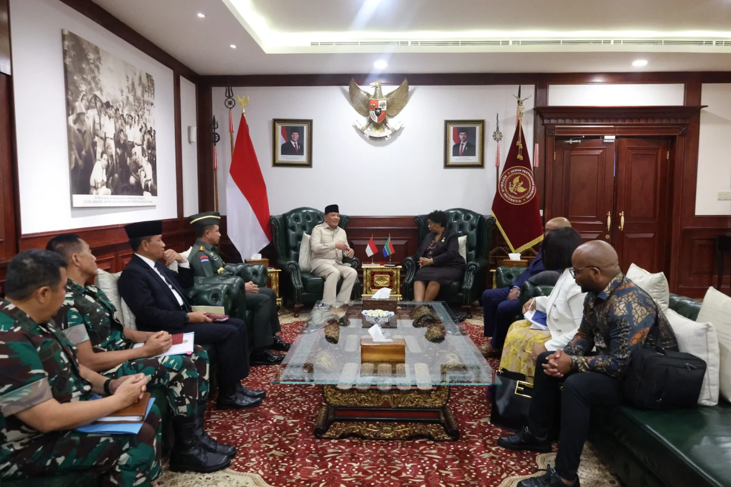 Indonesia-Afrika Selatan 🤝 Perkuat Kerja Sama Pertahanan - Image 2