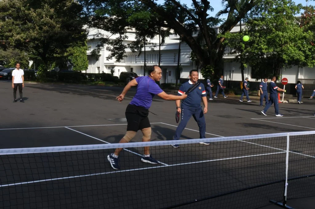 Itjen Kemhan Perkenalkan Pickleball ๐ untuk Kebugaran Anggota - Image 4