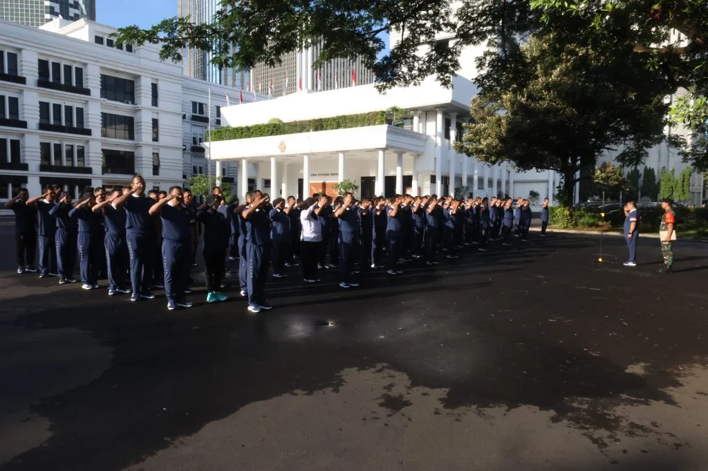 Itjen Kemhan Perkenalkan Pickleball ๐ untuk Kebugaran Anggota - Image 1