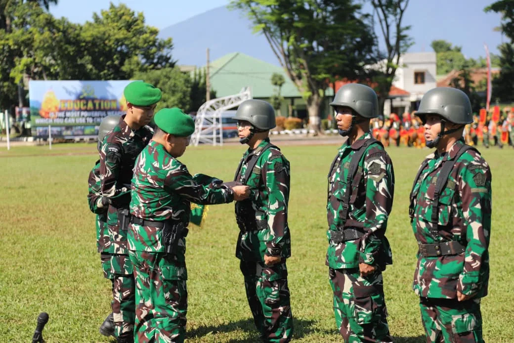 Mayjen TNI Budi Hariswanto Resmi Tutup Pelatihan Komcad Gelombang II 2025 - Image 2