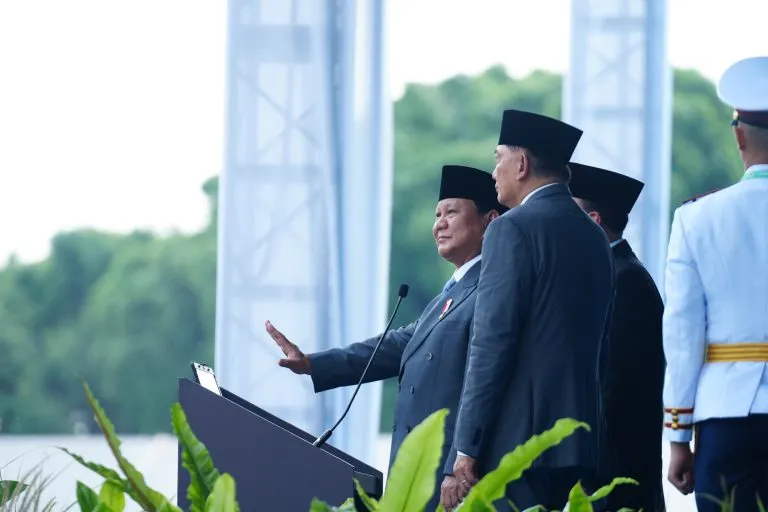 Prabowo Resmikan Indo Defence 2025, Luncurkan Kendaraan Listrik Taktis &amp;amp;quot;Pandu&amp;amp;quot; - Image 2