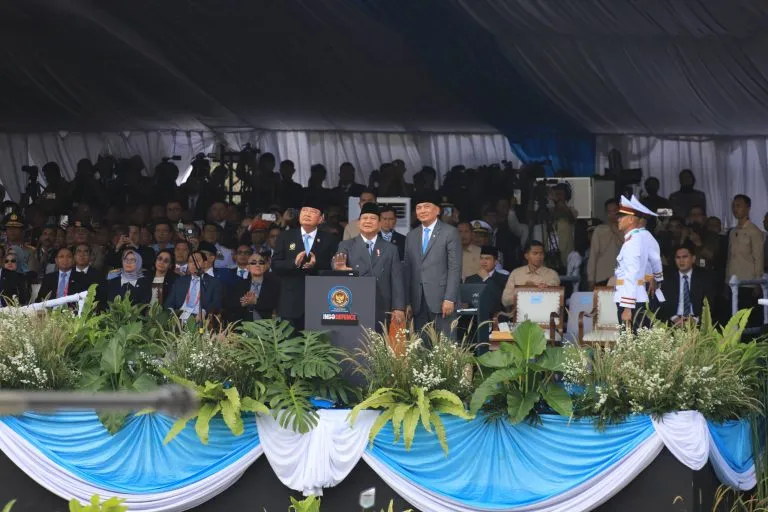 Prabowo Resmikan Indo Defence 2025, Luncurkan Kendaraan Listrik Taktis &amp;amp;quot;Pandu&amp;amp;quot; - Image 1