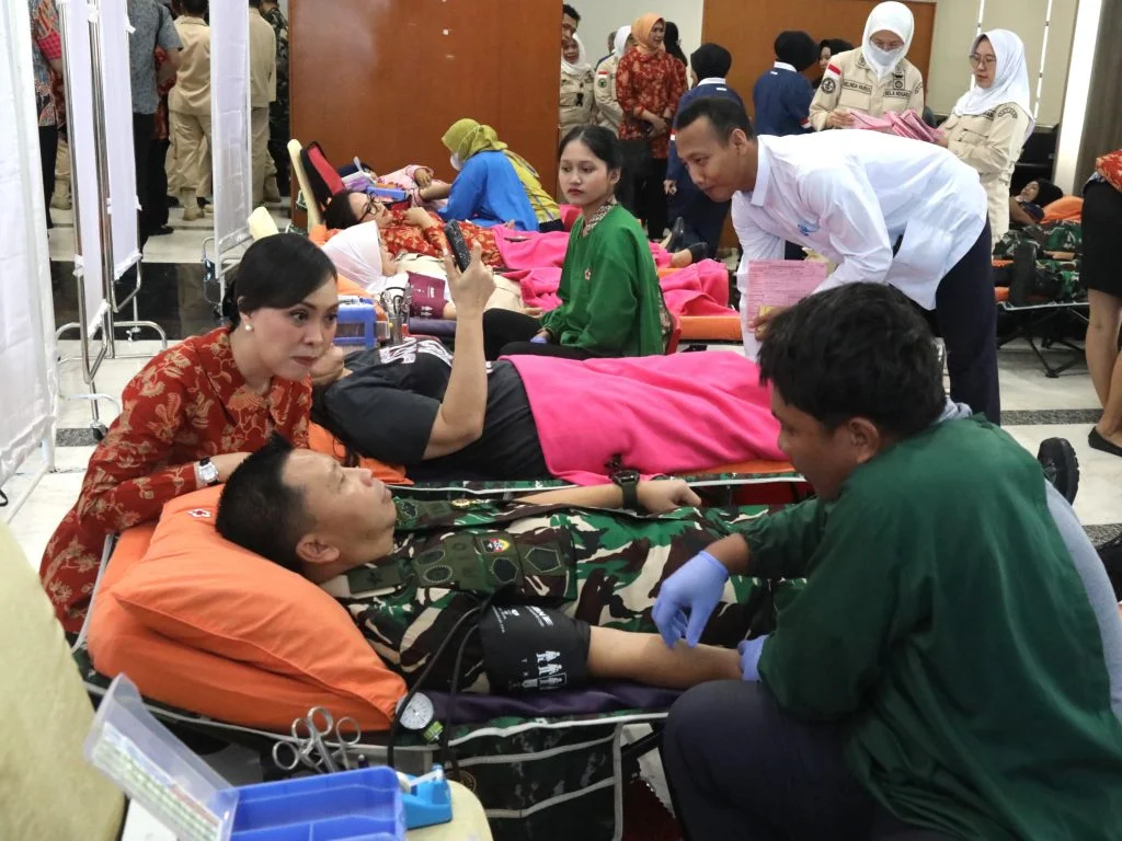 Kemhan Tunjukkan Kepedulian Lewat Donor Darah, 250 Kantong Berhasil Dikumpulkan! - Image 3