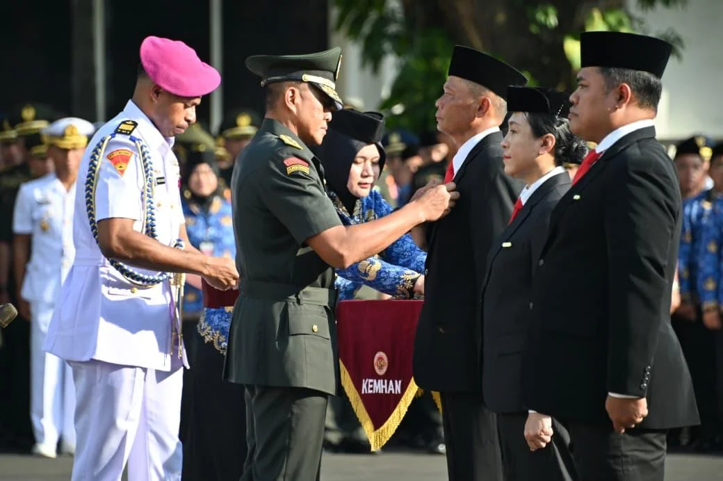 Kemhan Peringati HUT ke-54 🎖️ KORPRI: Penguatan Nilai BerAKHLAK ASN - Image 1