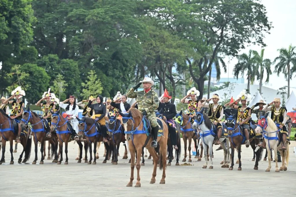 Kemhan Resmikan 🐴 130 Personel Komcad Berkuda di Monas Jakarta - Image 2