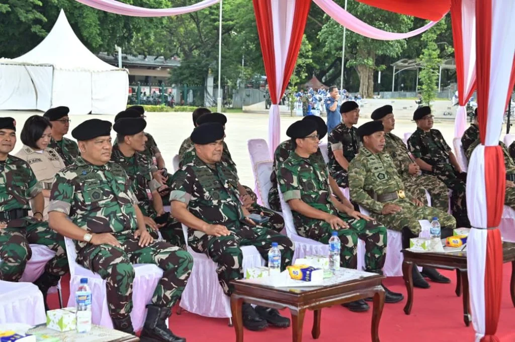 Kemhan Resmikan 🐴 130 Personel Komcad Berkuda di Monas Jakarta - Image 4