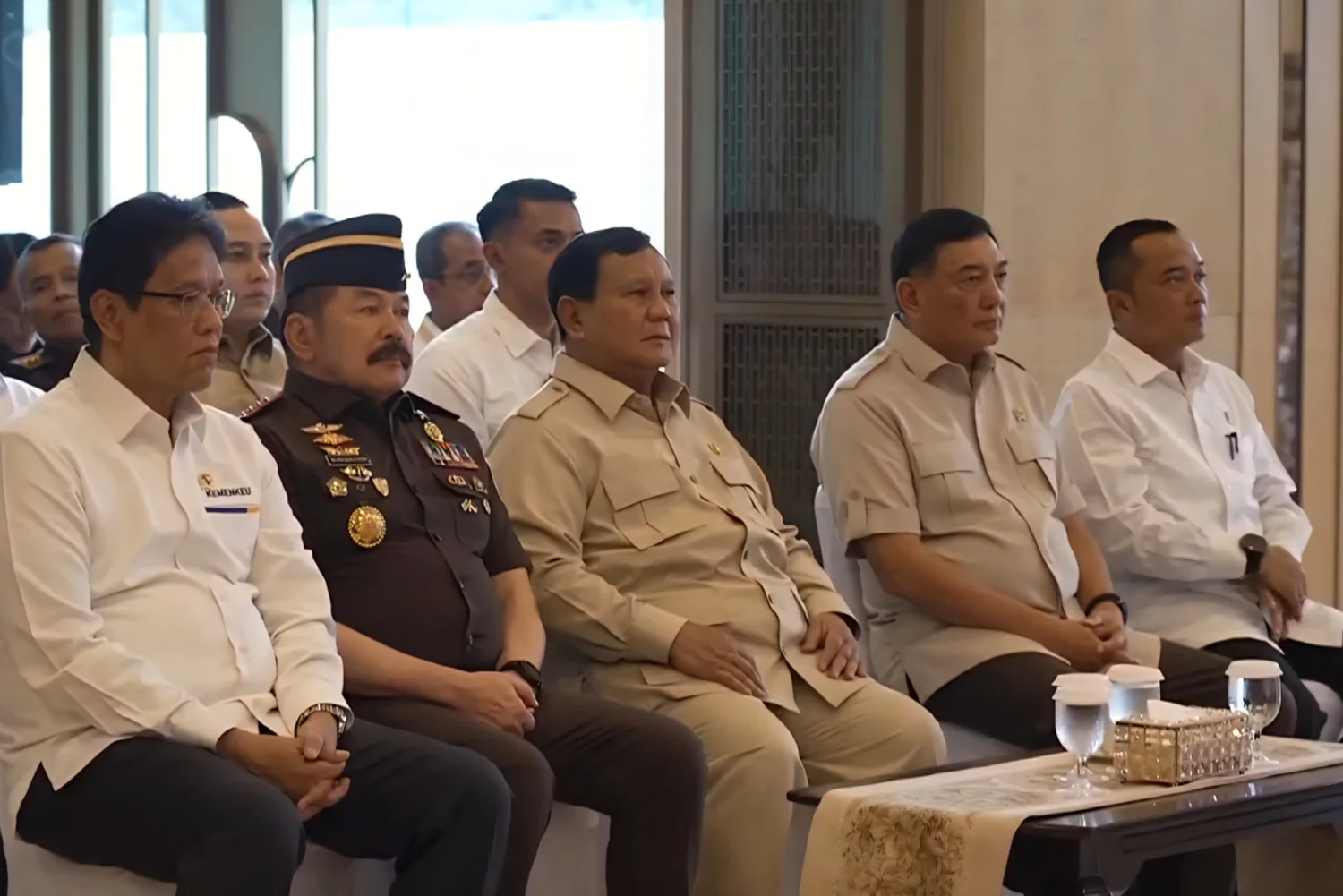 Presiden Saksikan Penyerahan 💰 Rp13,25 Triliun Uang Pengganti Korupsi CPO - Image 2