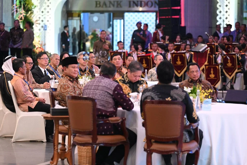 Menhan 🏛️ Dampingi Presiden di PTBI 2025: Negara Berpihak pada Kelompok Rentan - Image 2