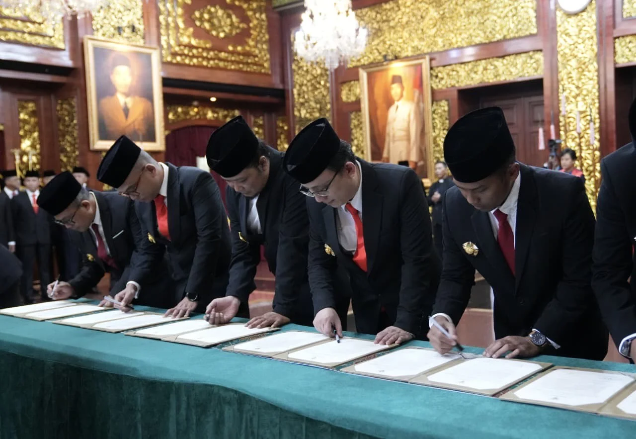 Menhan Lantik 12 Tenaga Ahli π― DPN, Perkuat Strategi Pertahanan Nasional - Image 2