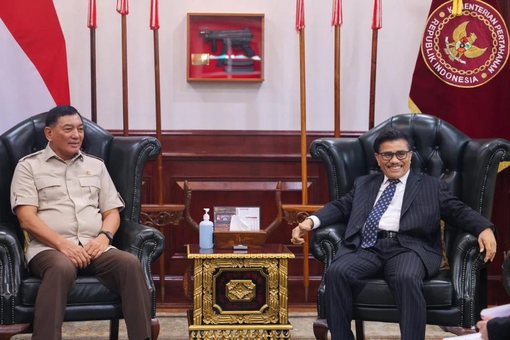 Menhan RI 🤝 Terima Dubes untuk Bosnia Herzegovina: Perkuat Kerja Sama Pertahanan Strategis - Image 1