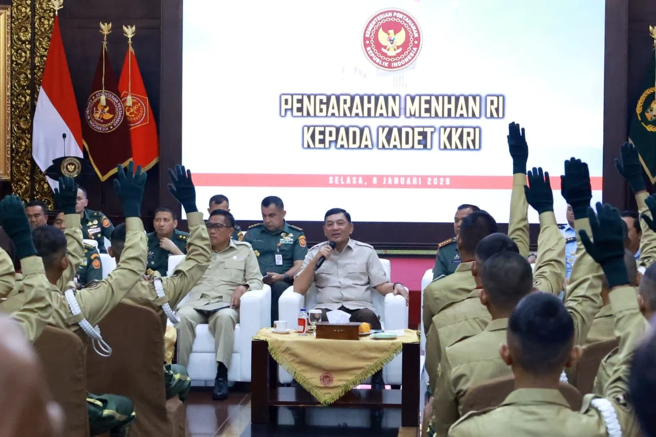 menhan-sjafrie-bekali-58-kadet-kkri-di-jakarta - Image 2