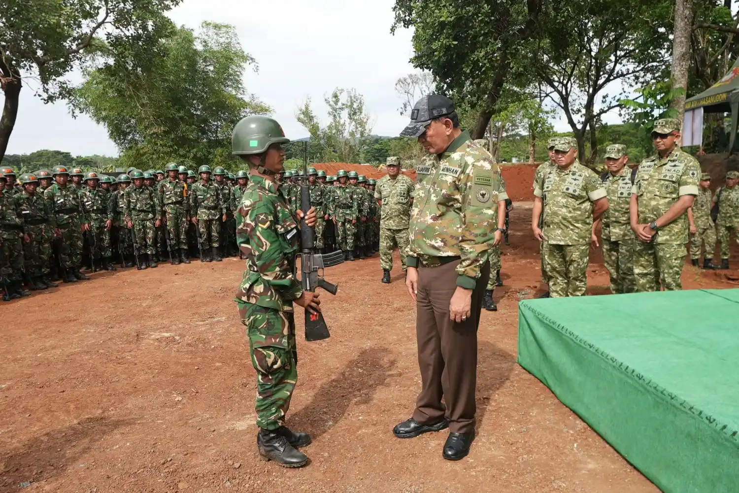 Menhan Sjafrie 🎖️ Kunjungi Rindam XIV/Hasanuddin Perkuat Pendidikan Militer - Image 2