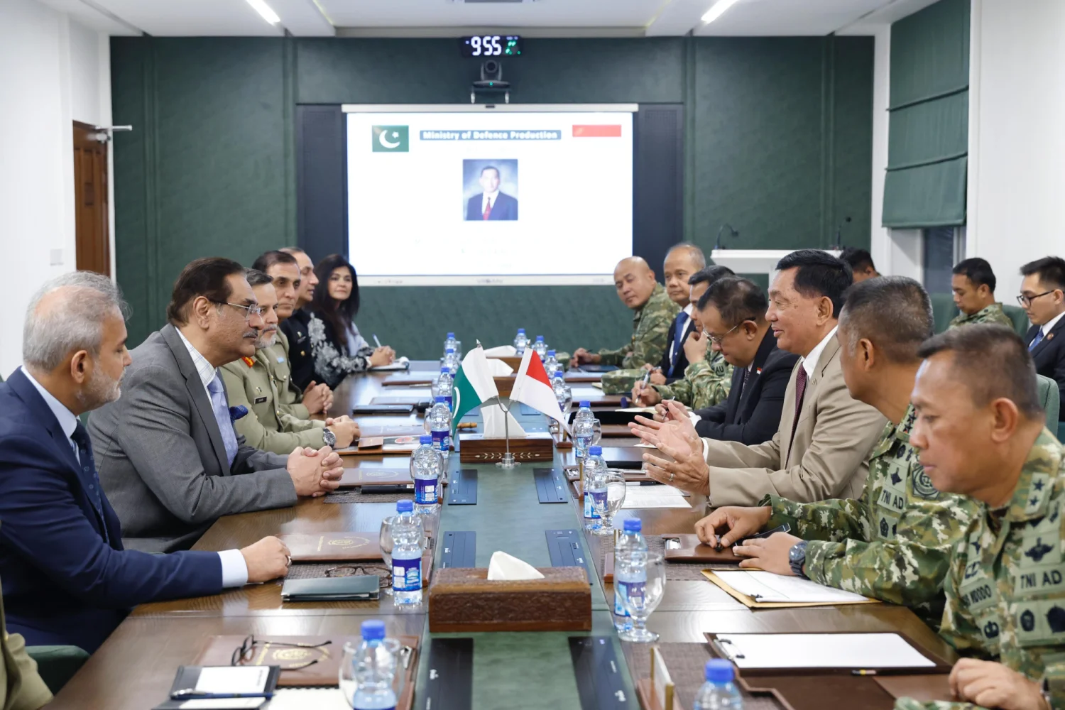 Menhan Sjafrie 🤝 Perkuat Diplomasi Pertahanan RI-Pakistan - Image 1