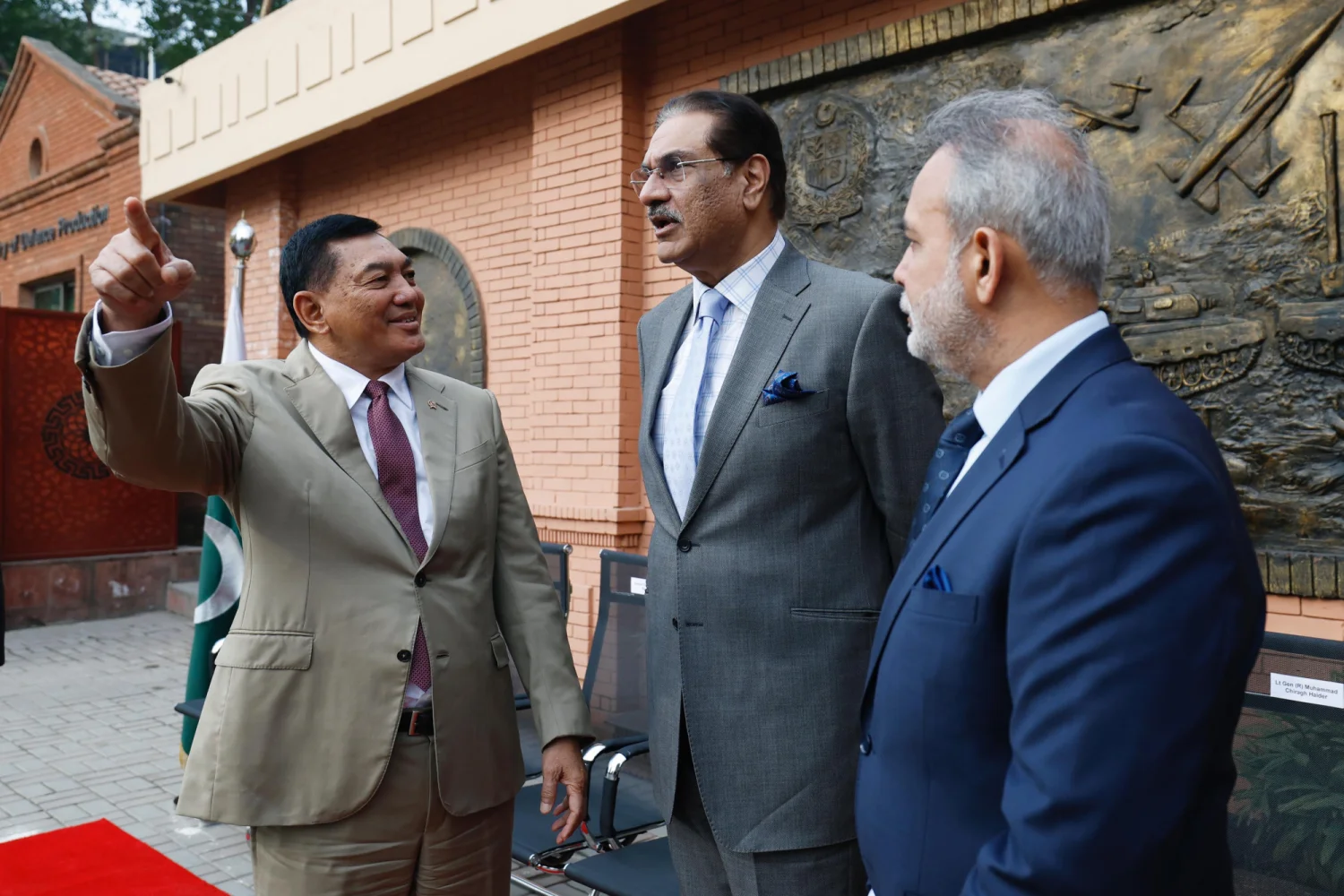 Menhan Sjafrie 🤝 Perkuat Diplomasi Pertahanan RI-Pakistan - Image 2