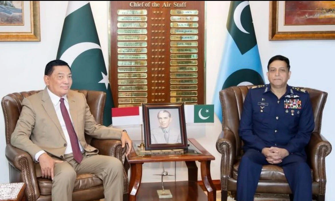 Menhan Sjafrie ✈️ Perkuat Diplomasi Pertahanan di Pakistan - Image 4