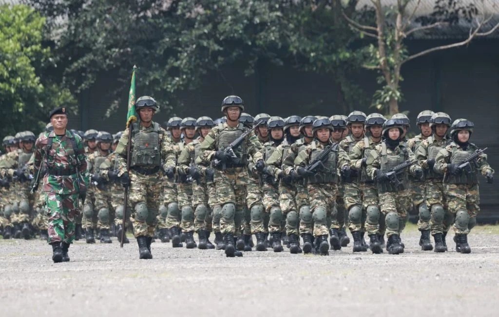 Penutupan Latsarmil Komcad 🎖️ PT Chandra Asri Pacific, Wujud Nyata Sinergi Dunia Usaha dan Pertahanan Negara - Image 6