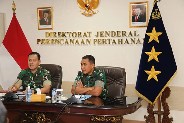 Dirjen Renhan Kemhan 📋 Serahkan Memorandum ke Mayjen Wisnu Wardana - Image 2