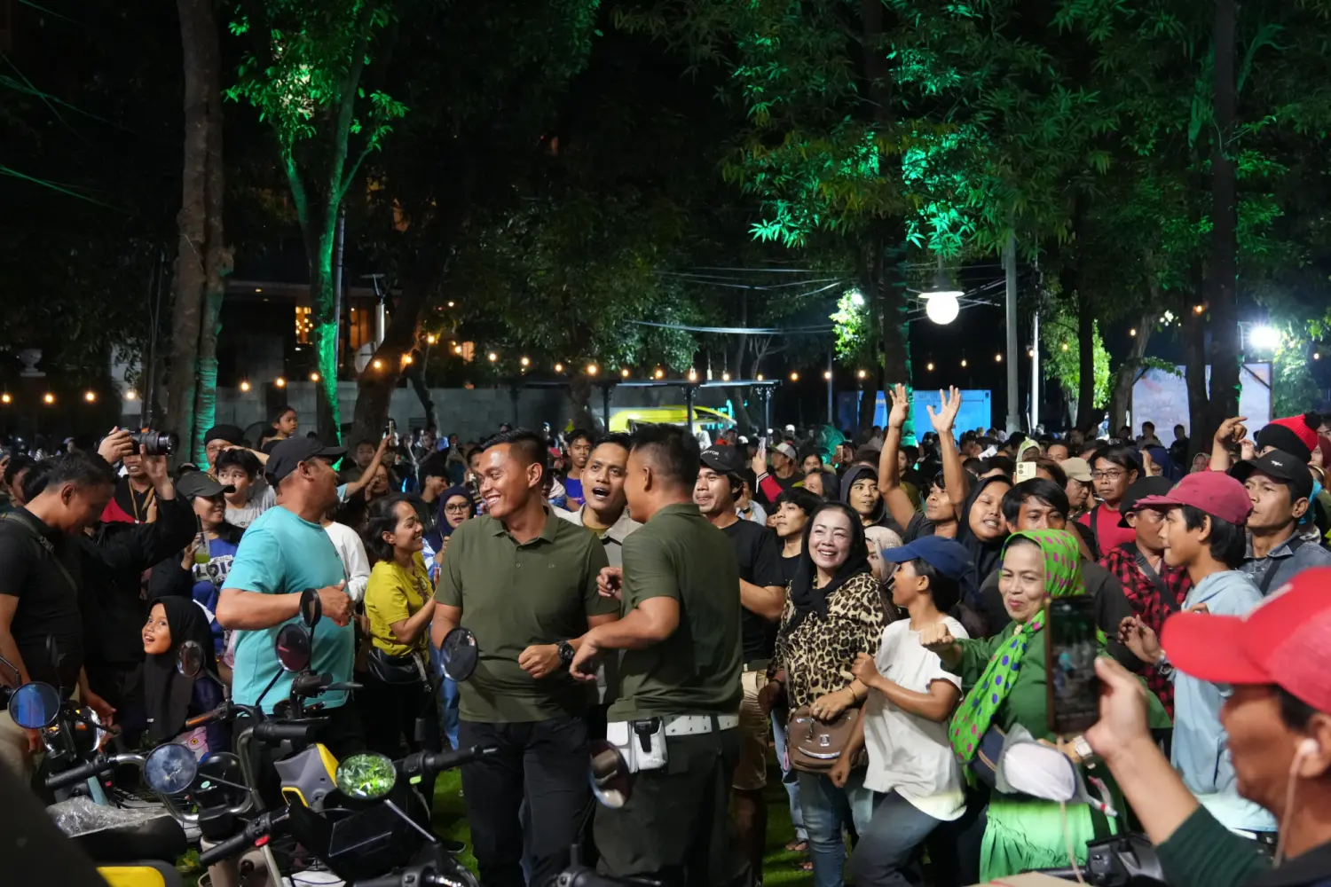 TNI Gelar Hiburan 🎭 Rakyat HUT ke-80: Kedekatan dengan Masyarakat Jakarta - Image 4