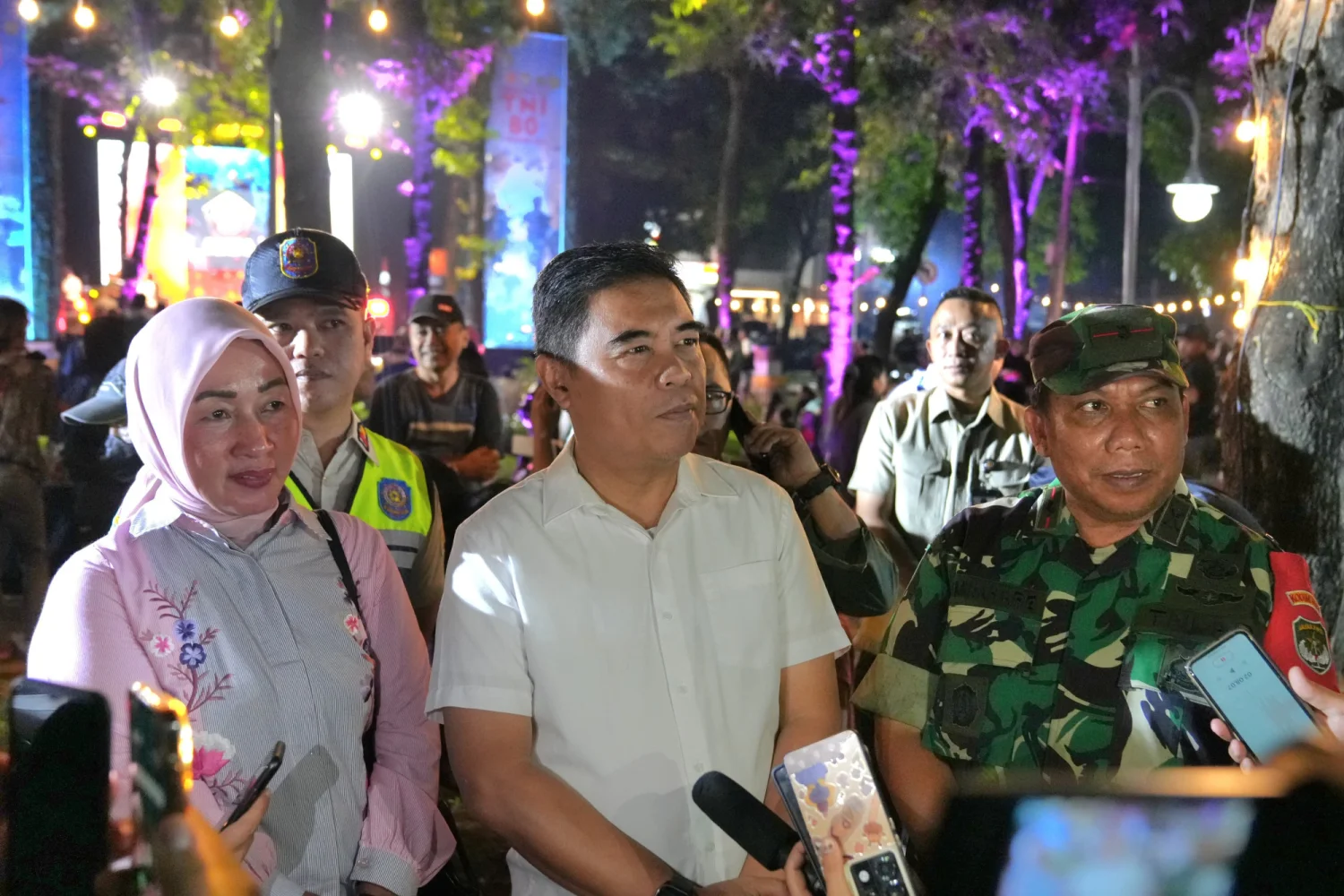 TNI Gelar Hiburan 🎭 Rakyat HUT ke-80: Kedekatan dengan Masyarakat Jakarta - Image 3