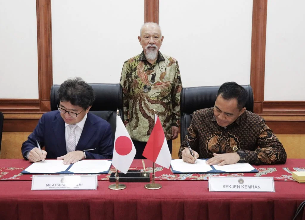 Sekjen Kemhan RI 🤝 Terima Kunjungan Kehormatan Chairman SPF, Bahas Penguatan Kerja Sama Pertahanan RI-Jepang - Image 3