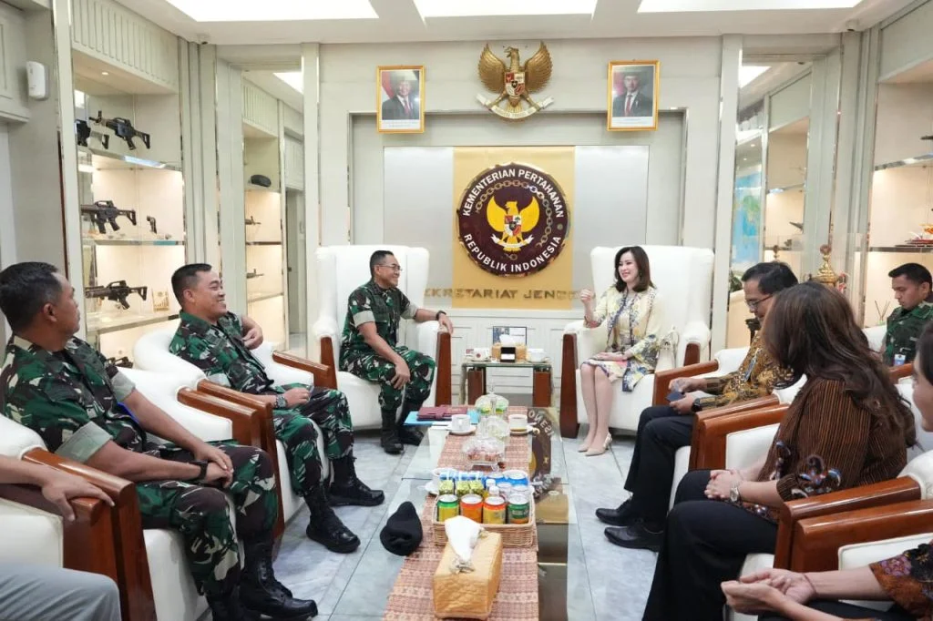 BNI Salurkan Bantuan Operasional untuk SMA Taruna Nusantara Malang - Image 1
