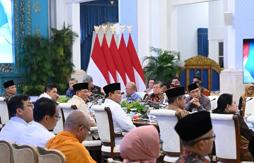 Prabowo Perkuat Persatuan 🤝 Bangsa Melalui Dialog Lintas Elemen - Image 3