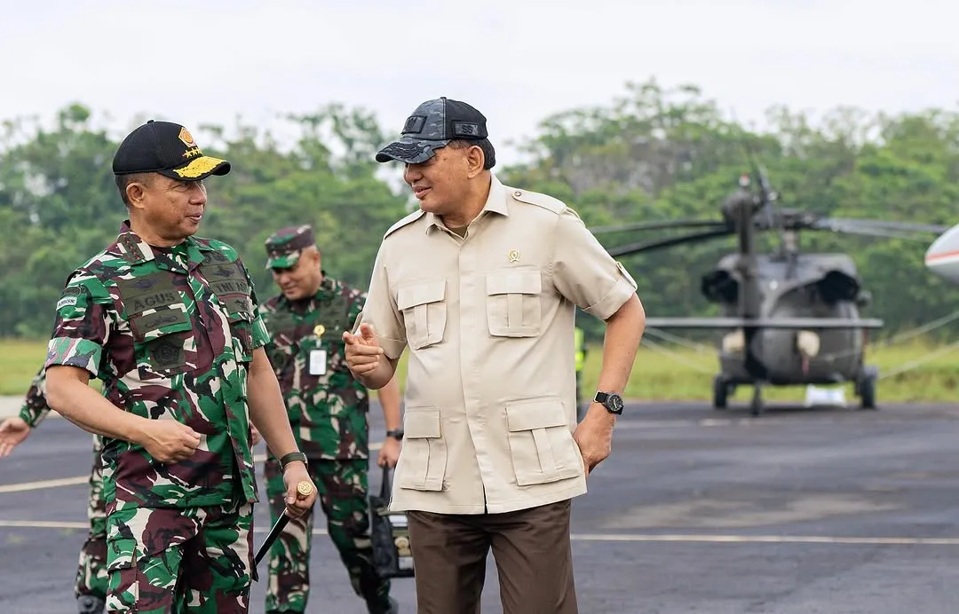 Menhan Sjafrie Saksikan Latihan Tempur Terbesar Indo-Pasifik 2025 - Image 5