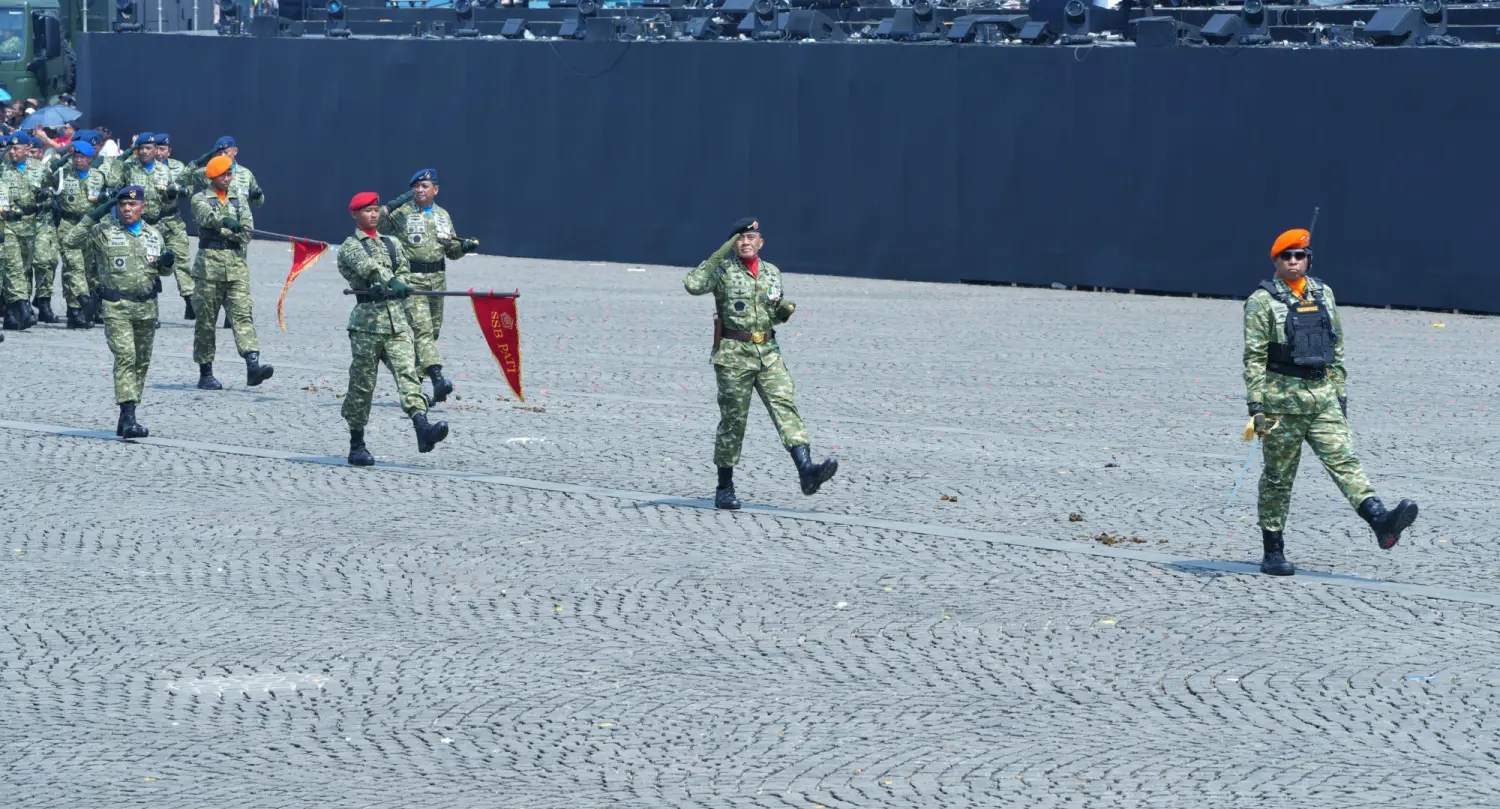 Presiden Prabowo Pimpin π Upacara Megah HUT TNI ke-80 di Monas Jakarta - Image 5