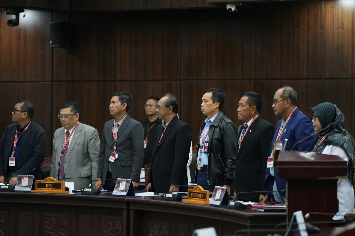 Wamenhan ⚖️ Hadiri Sidang Pengujian Materiil UU TNI di Mahkamah Konstitusi - Image 1