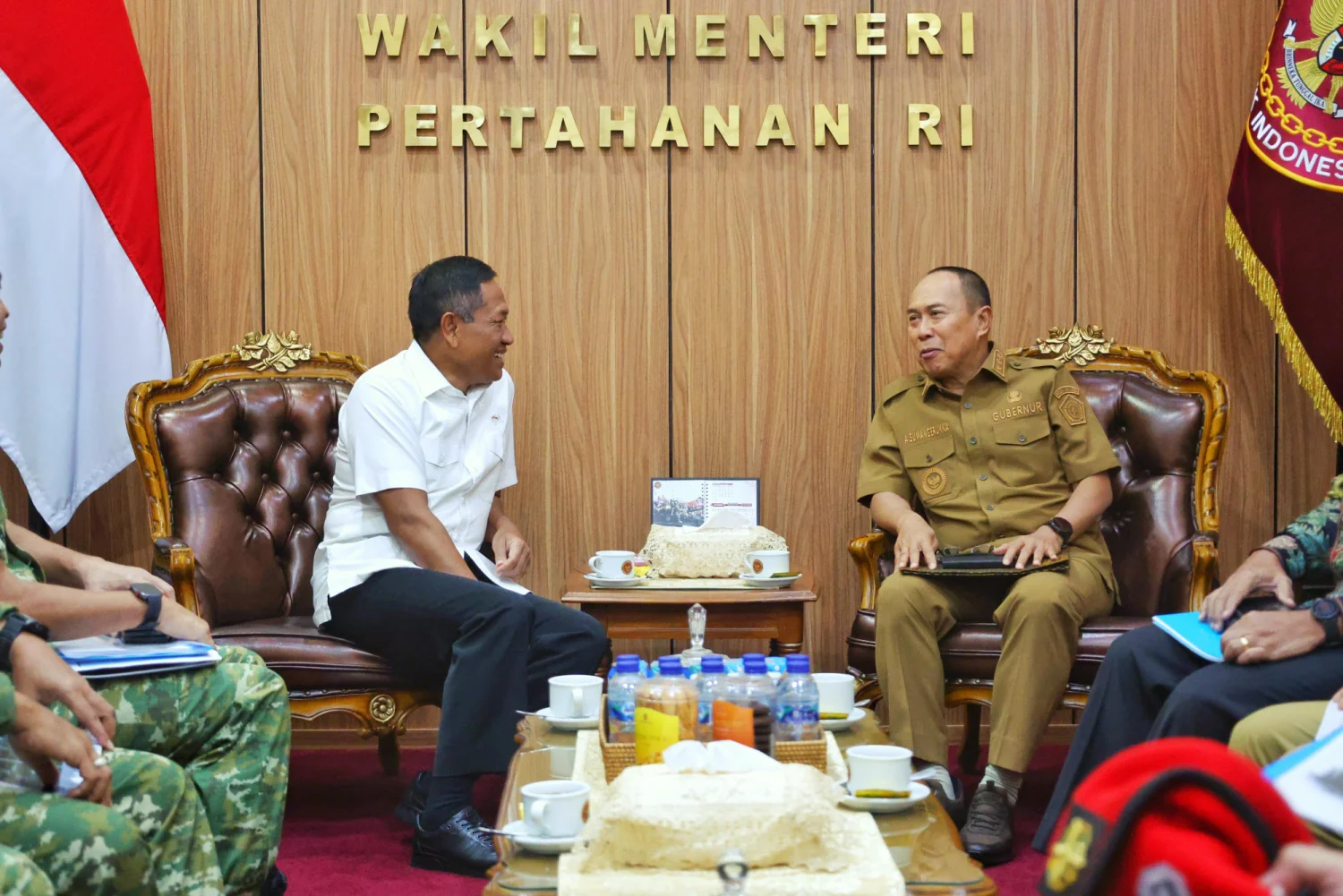 Wamenhan Bahas Pembentukan 🏛️ Kodam dan Mako Grup 5 Kopassus di Sulawesi Tenggara - Image 3
