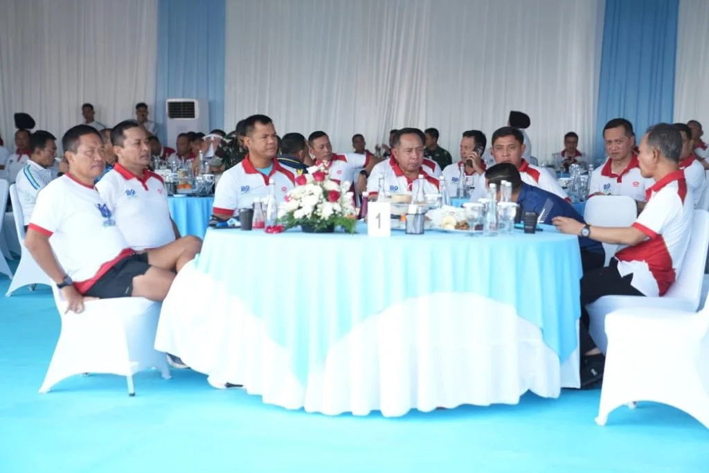 Wamenhan RI Tunjukkan Sinergitas dalam Panglima TNI Run HUT ke-80 - Image 4