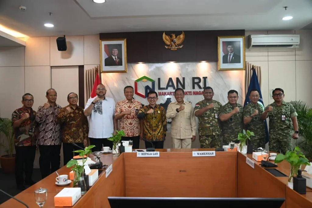Wamenhan & LAN 🤝 Gelar Pertemuan Strategis Perkuat SDM Pertahanan - Image 3