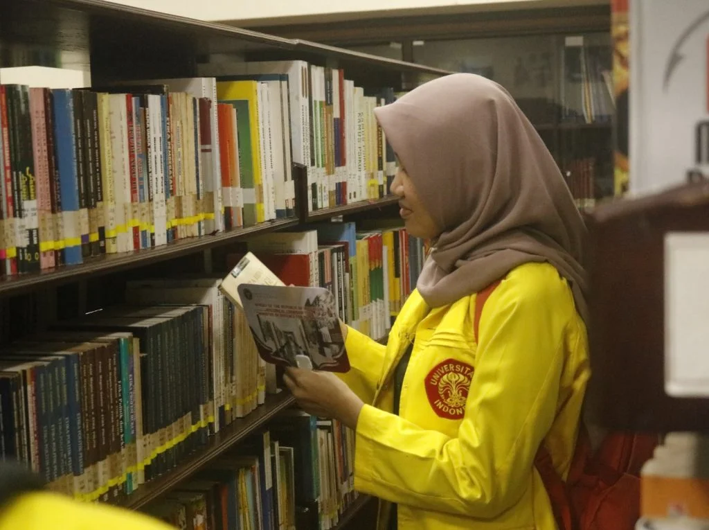 Mahasiswa UI 🎓 Kunjungi Lorong Sejarah Kemhan untuk Perkaya Wawasan Kebangsaan - Image 2